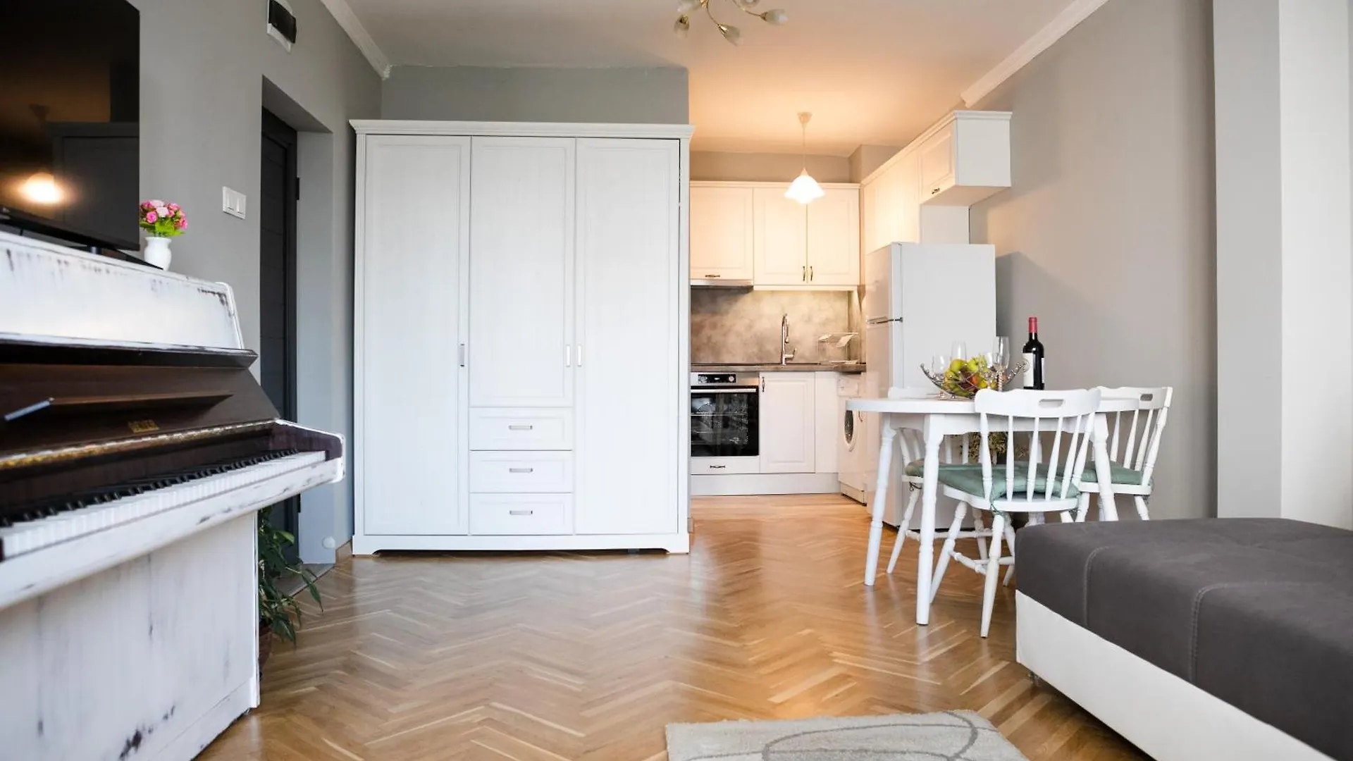 Varna Seaside Garden Apartments